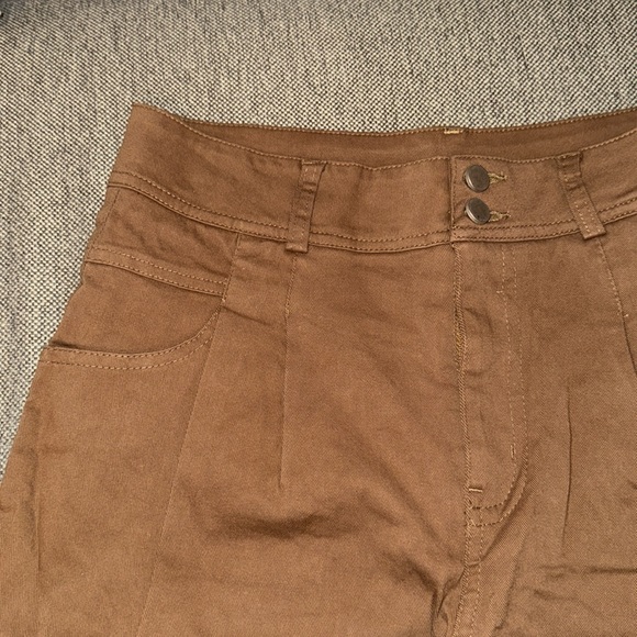 NWT Woman’s High waisted brown Shorts - Picture 2 of 8